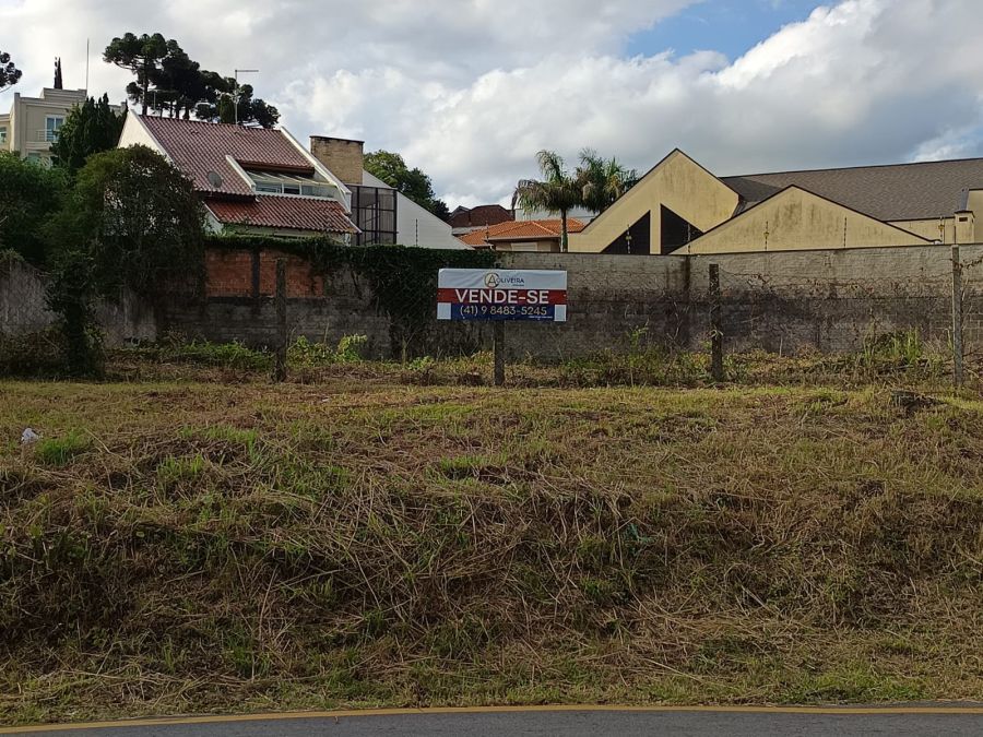 Terreno - Venda - Santo In�cio - Curitiba - PR